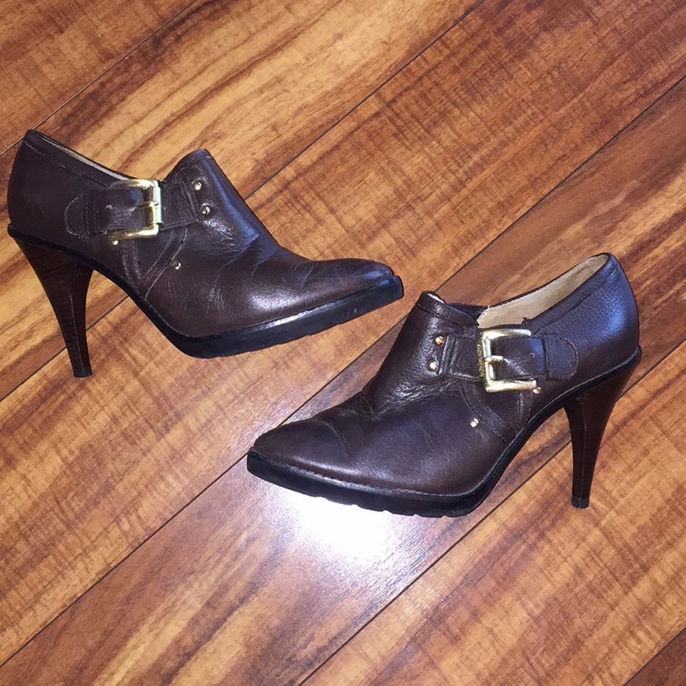 Michael Kor size 7 brown leather 4 inch heel